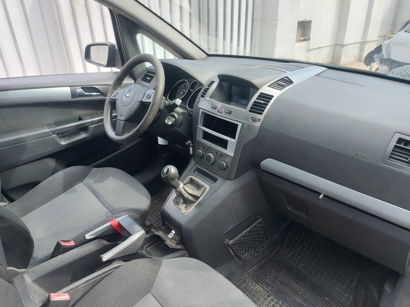 opel zafira b del año 2006