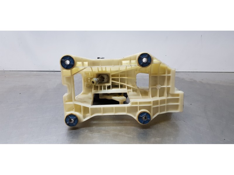 Recambio de palanca cambio para hyundai i40 premium referencia OEM IAM 437003Z250RY  