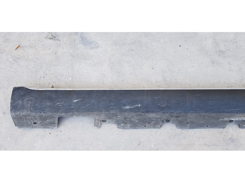 Recambio de faldon lateral para audi a8 (4hc/4hl) 3.0 tdi clean diesel quattro referencia OEM IAM 4H0853859EGRU  