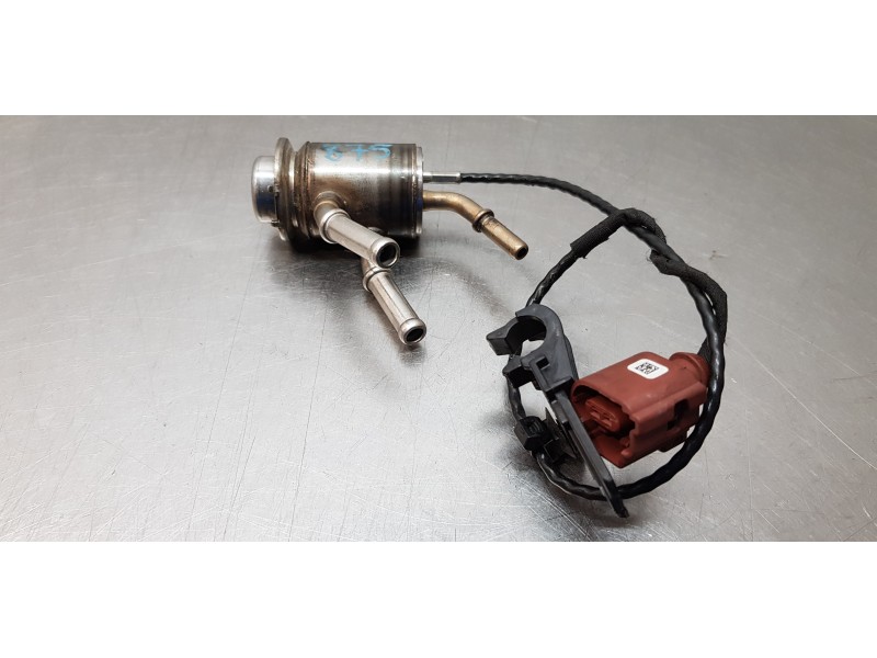 Recambio de inyector para volkswagen caddy furgón/kombi kasten bmt referencia OEM IAM 05L131133J   Recambio de inyector para volkswagen caddy furgón/kombi kasten bmt referencia OEM IAM 05L131133J