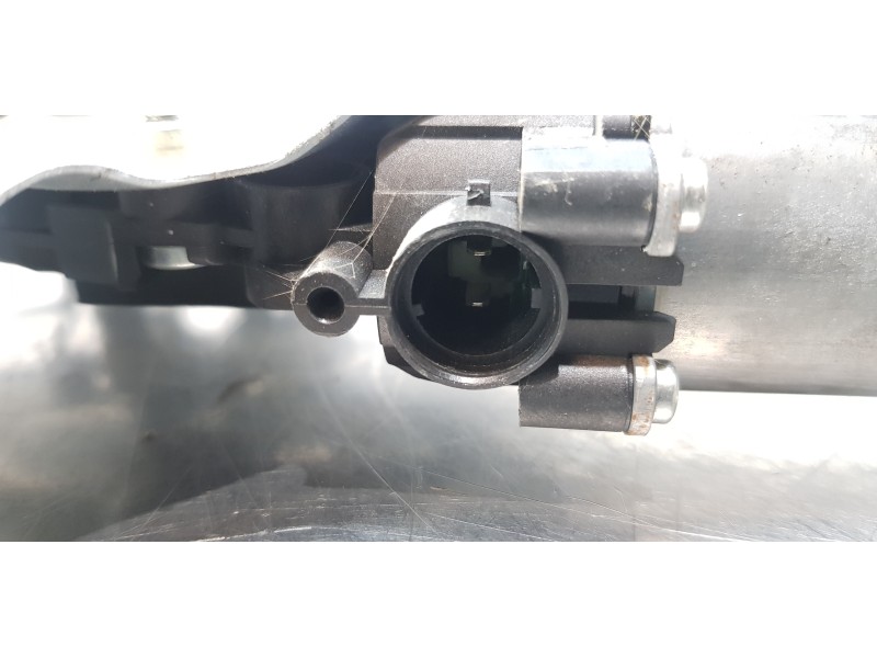 Recambio de elevalunas delantero derecho para hyundai ix35 style awd referencia OEM IAM 824022Y000  