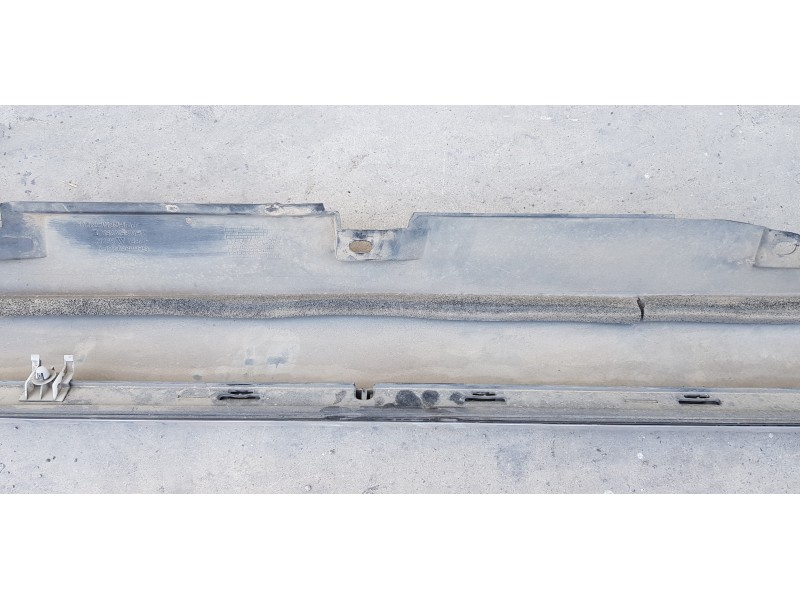 Recambio de faldon lateral para audi a8 (4hc/4hl) 3.0 tdi clean diesel quattro referencia OEM IAM 4H0853859EGRU  