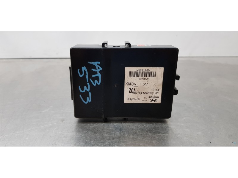 Recambio de modulo electronico para hyundai i40 premium referencia OEM IAM 957703Z100  