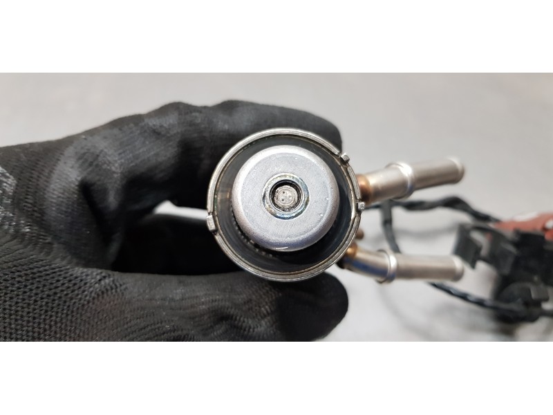 Recambio de inyector para volkswagen caddy furgón/kombi kasten bmt referencia OEM IAM 05L131133J   Recambio de inyector para volkswagen caddy furgón/kombi kasten bmt referencia OEM IAM 05L131133J