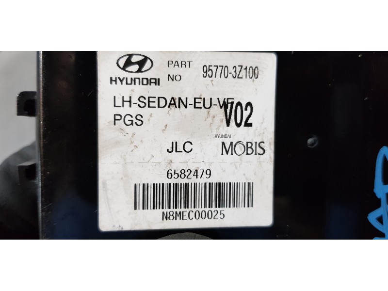 Recambio de modulo electronico para hyundai i40 premium referencia OEM IAM 957703Z100  