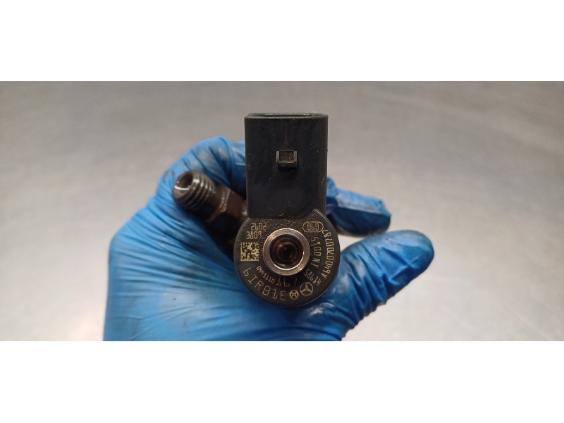 Recambio de inyector para mercedes clase a (w169) a 180 cdi (169.007) referencia OEM IAM A6400700787 0445110167 
