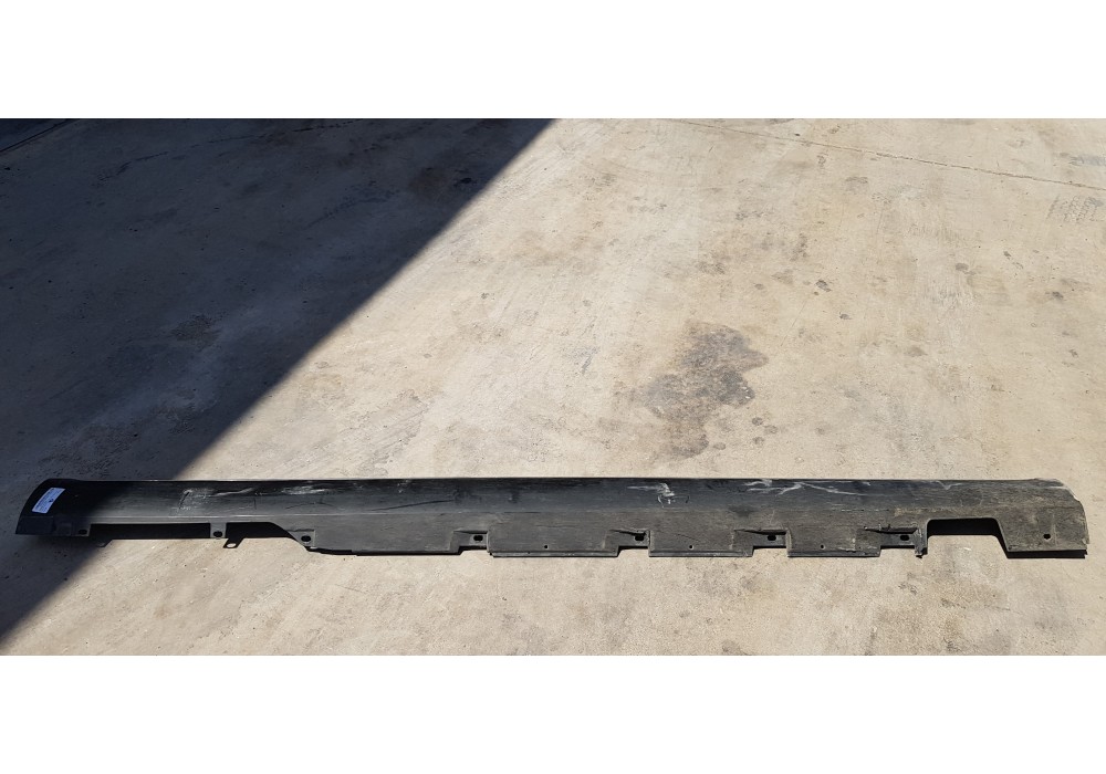 Recambio de faldon lateral para audi a8 (4hc/4hl) 3.0 tdi clean diesel quattro referencia OEM IAM 4H0853860EGRU  
