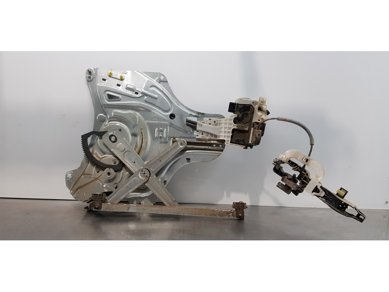 Recambio de elevalunas delantero izquierdo para hyundai ix35 style awd referencia OEM IAM 824012Y000  