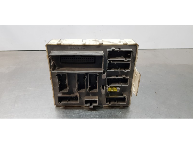 Recambio de caja reles / fusibles para ford tourneo connect (tc7) familiar referencia OEM IAM 7T1T14A073BB  