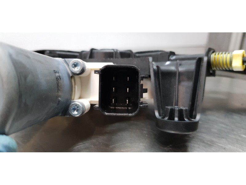 Recambio de elevalunas delantero derecho para land rover discovery sport pure referencia OEM IAM LR058512 FK7223200AB FK7223200A