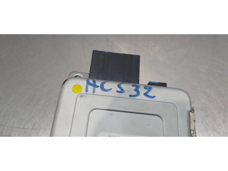 Recambio de modulo electronico para hyundai ix35 style awd referencia OEM IAM 563452S510  