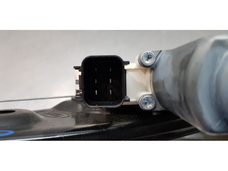 Recambio de elevalunas trasero derecho para land rover discovery sport pure referencia OEM IAM LR059008 FK7227000AB FK7227000AC