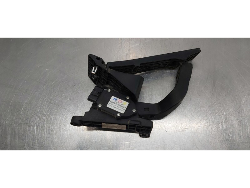 Recambio de potenciometro pedal para hyundai ix35 style awd referencia OEM IAM 327002S100  