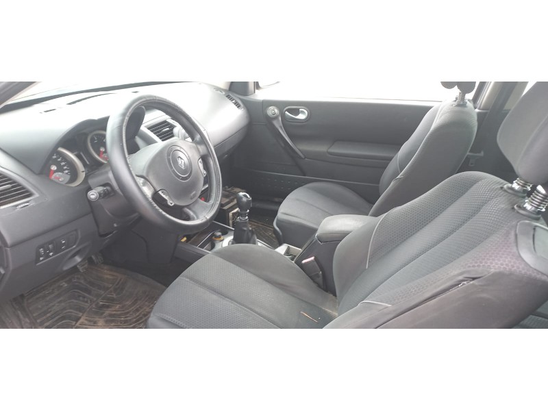 renault megane ii berlina 3p del año 2005