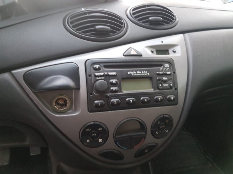 ford focus berlina (cak) del año 2003 ford focus berlina (cak) del año 2003