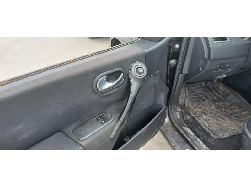 renault megane ii berlina 3p del año 2005