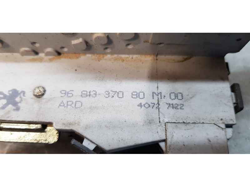 Recambio de cerradura puerta trasera derecha para citroen c4 berlina cool referencia OEM IAM 9681337080   Recambio de cerradura puerta trasera derecha para citroen c4 berlina cool referencia OEM IAM 9681337080