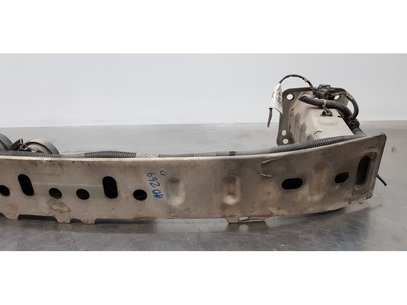 Recambio de refuerzo paragolpes delantero para ford kuga (cbv) titanium referencia OEM IAM 1540638 8V41S10922AD 1520646