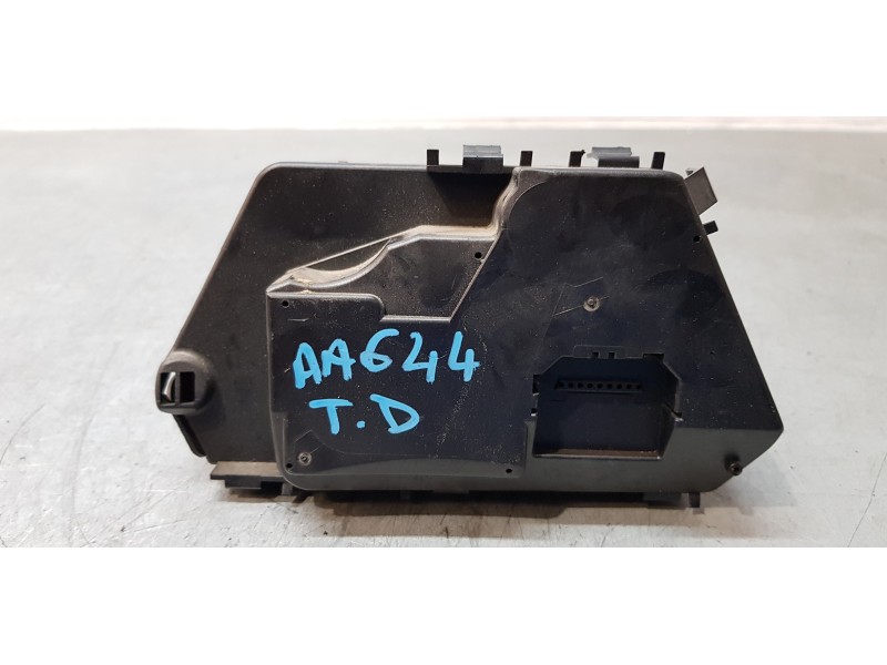 Recambio de modulo electronico para mercedes clase s (w220) berlina 320 (220.065) referencia OEM IAM 2208211658   Recambio de modulo electronico para mercedes clase s (w220) berlina 320 (220.065) referencia OEM IAM 2208211658