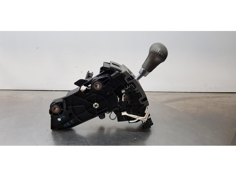 Recambio de palanca cambio para chrysler grand voyager limited referencia OEM IAM 1GJ35BD5AE  