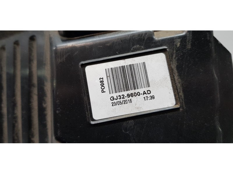 Recambio de filtro aire para land rover discovery sport pure referencia OEM IAM LR126064 GJ329600AD GJ329600AE