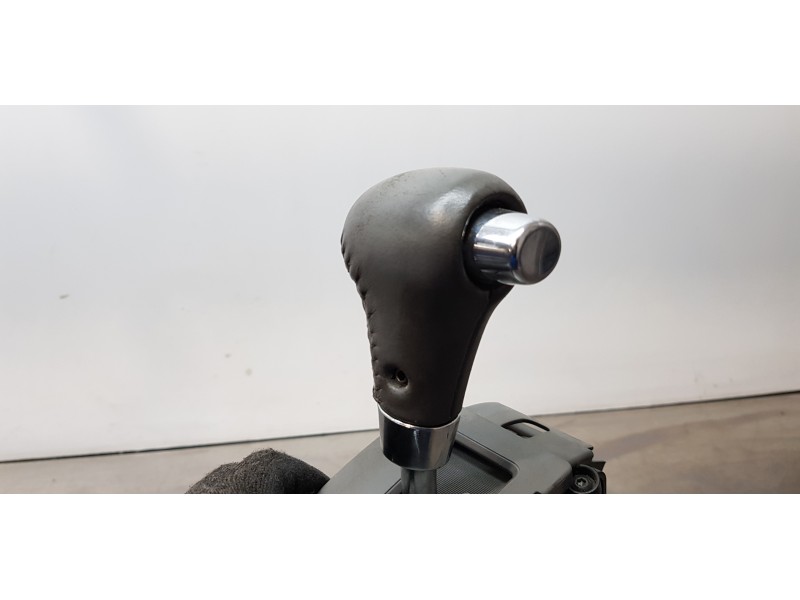 Recambio de palanca cambio para chrysler grand voyager limited referencia OEM IAM 1GJ35BD5AE  