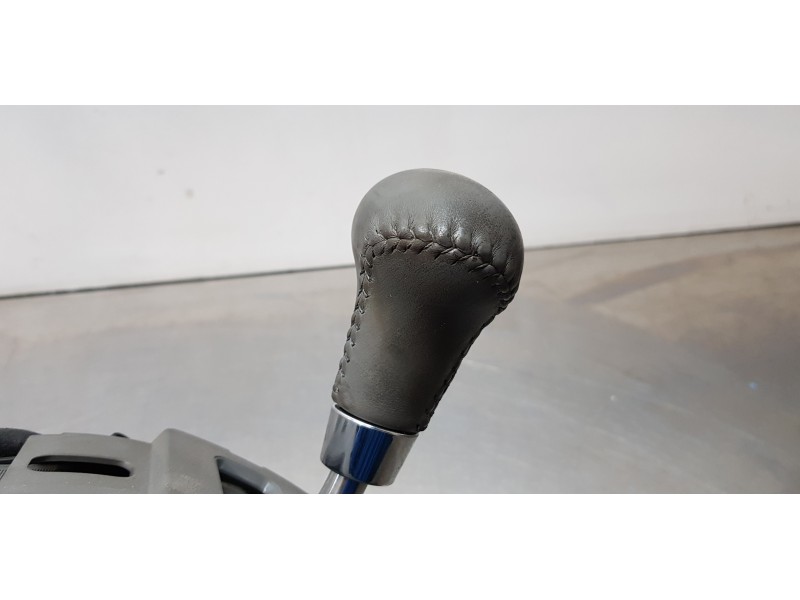 Recambio de palanca cambio para chrysler grand voyager limited referencia OEM IAM 1GJ35BD5AE  