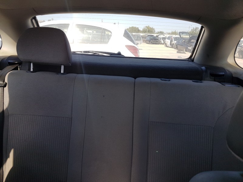 seat ibiza (6l1) del año 2004