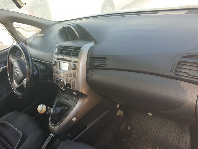 toyota verso del año 2009