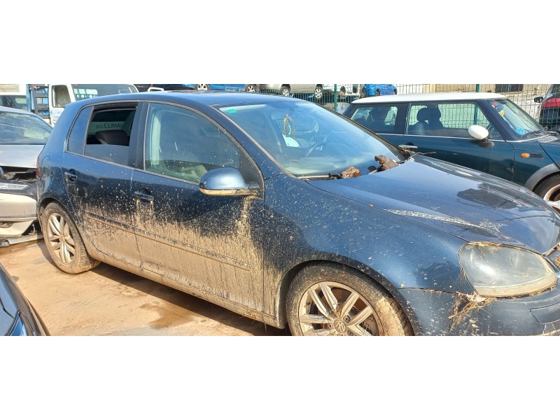 volkswagen golf v berlina (1k1) del año 2008