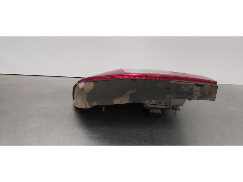 Recambio de piloto trasero derecho para opel zafira a blue line referencia OEM IAM 93175679  