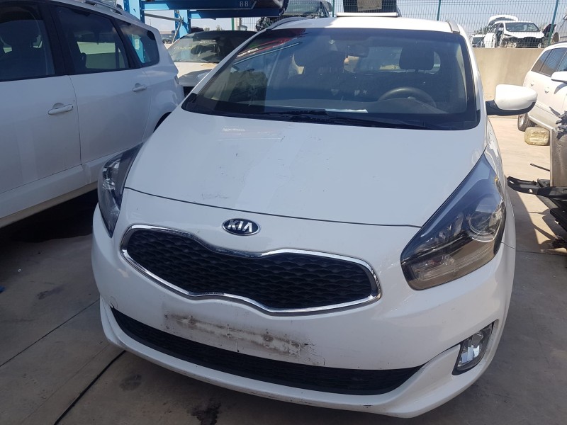 kia carens ( ) del año 2016