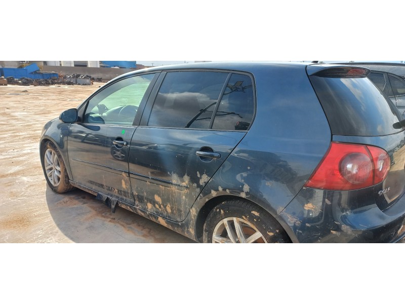 volkswagen golf v berlina (1k1) del año 2008