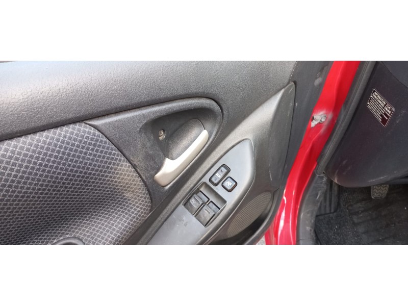 toyota yaris (ncp1/nlp1/scp1) del año 2004