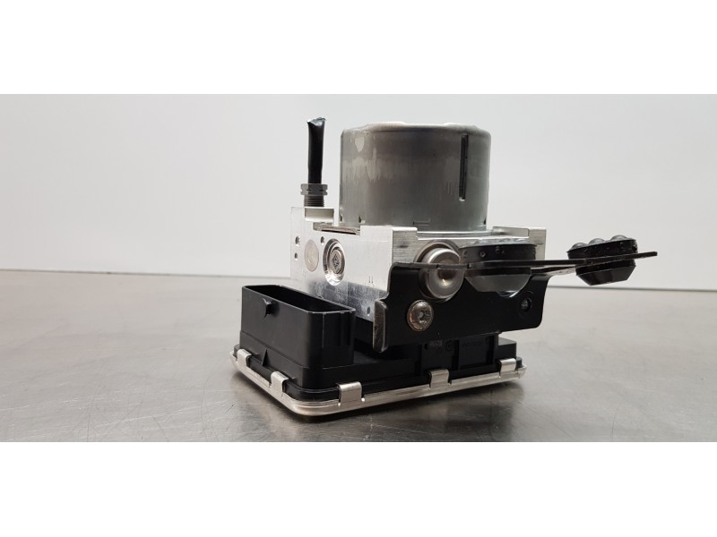 Recambio de abs para renault trafic furgón l2 referencia OEM IAM 476609561R 10022024914 28517462083