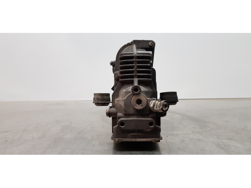 Recambio de bomba suspension para mercedes clase s (w221) berlina 320 / 350 cdi (221.022) referencia OEM IAM A2213201704  