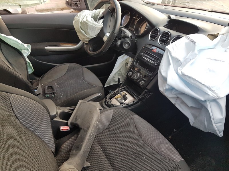 peugeot 308 del año 2008