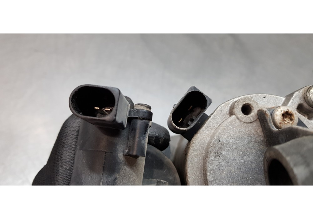 Recambio de bomba suspension para mercedes clase s (w221) berlina 320 / 350 cdi (221.022) referencia OEM IAM A2213201704  