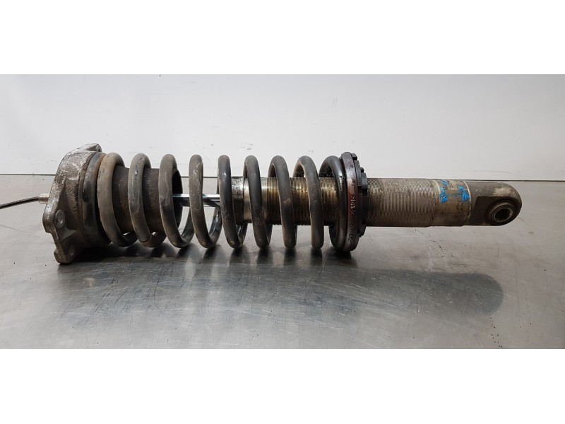 Recambio de amortiguador trasero izquierdo para maserati quattroporte básico referencia OEM IAM 462400126513  