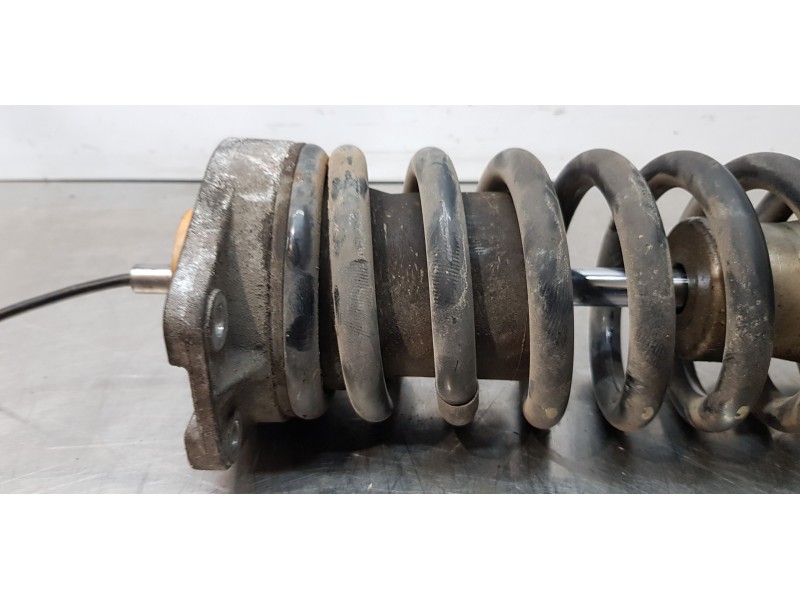 Recambio de amortiguador trasero izquierdo para maserati quattroporte básico referencia OEM IAM 462400126513  