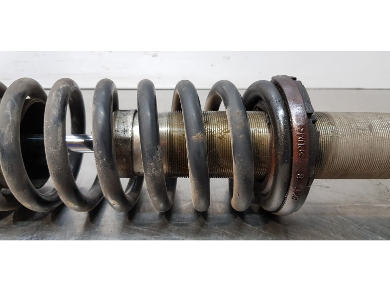 Recambio de amortiguador trasero izquierdo para maserati quattroporte básico referencia OEM IAM 462400126513  