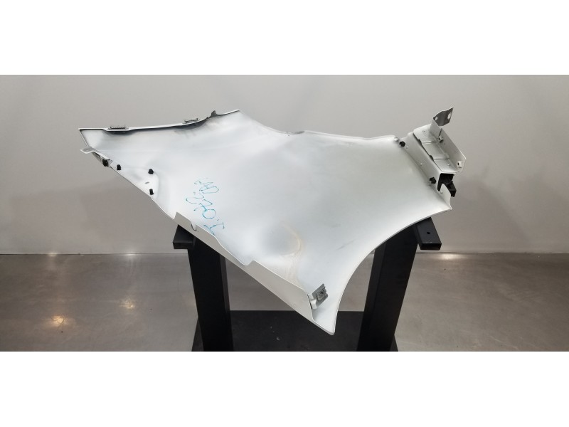 Recambio de aleta delantera izquierda para renault trafic furgón l2 referencia OEM IAM 631014221R  