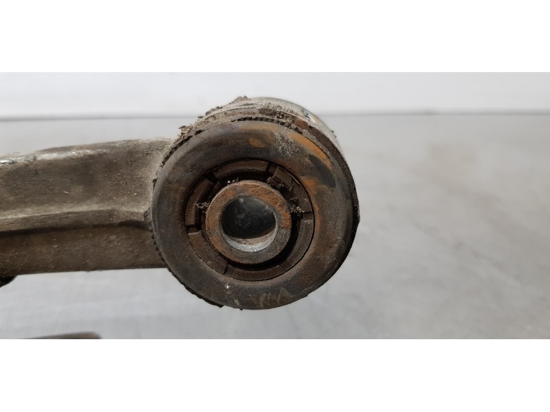 Recambio de brazo suspension superior delantero derecho para maserati quattroporte básico referencia OEM IAM   