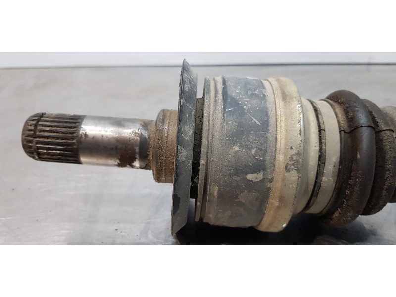 Recambio de transmision trasera izquierda para bmw serie 1 lim. (f20) 116d efficientdynamics edition referencia OEM IAM 7624205 