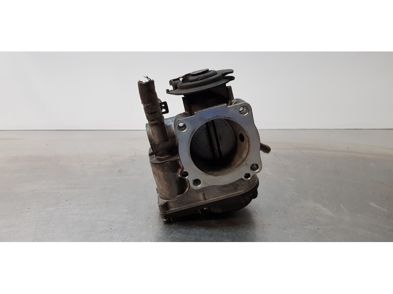 Recambio de caja mariposa para audi a3 (8l) 1.8 attraction referencia OEM IAM 06A133064  