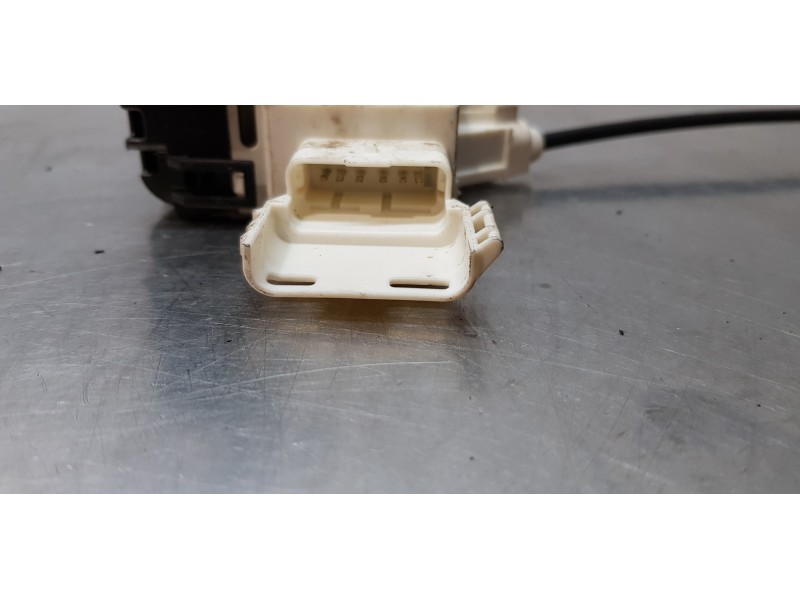 Recambio de cerradura puerta delantera derecha para citroen c4 berlina vtr plus referencia OEM IAM 9681331480   Recambio de cerradura puerta delantera derecha para citroen c4 berlina vtr plus referencia OEM IAM 9681331480