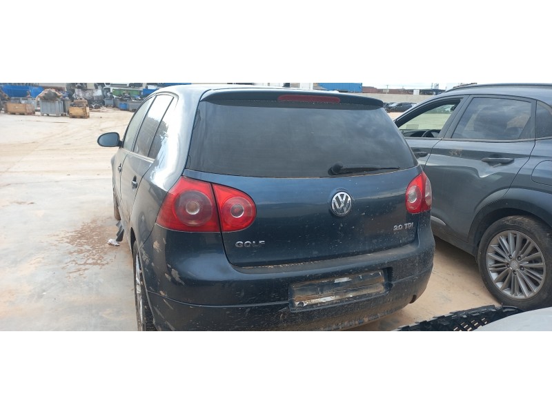 volkswagen golf v berlina (1k1) del año 2008