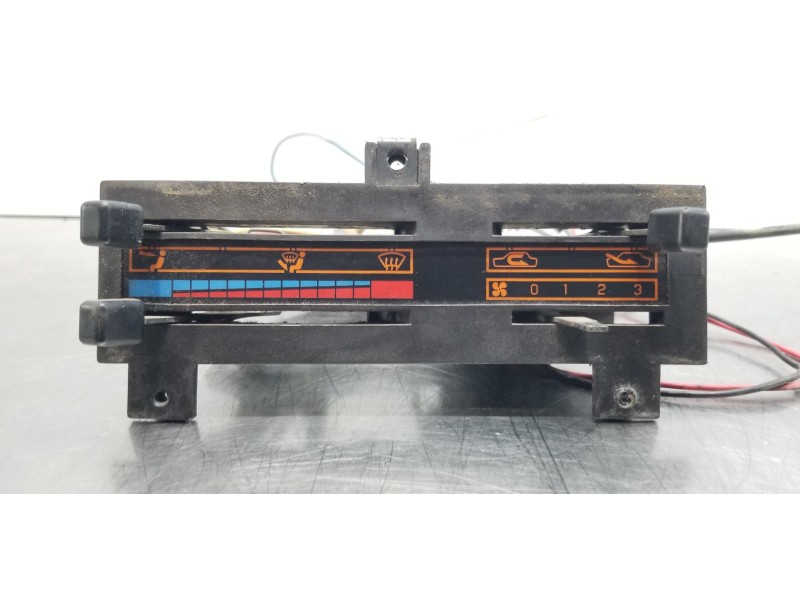 Recambio de mando calefaccion / aire acondicionado para nissan trade ebro trade referencia OEM IAM 810421263F  