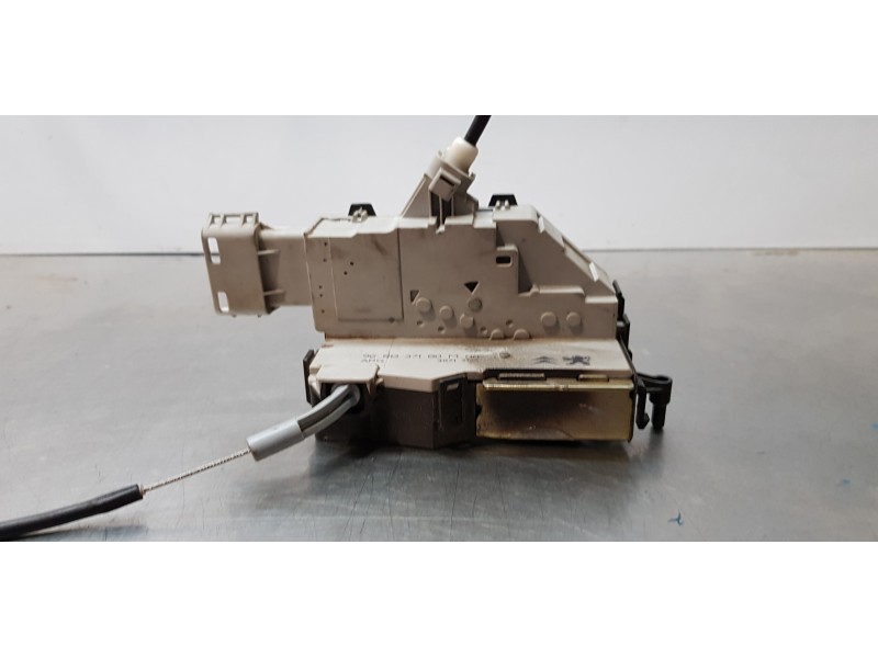 Recambio de cerradura puerta trasera izquierda para citroen c4 berlina vtr plus referencia OEM IAM 9681337180   Recambio de cerradura puerta trasera izquierda para citroen c4 berlina vtr plus referencia OEM IAM 9681337180