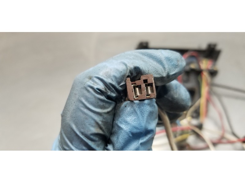 Recambio de mando calefaccion / aire acondicionado para nissan trade ebro trade referencia OEM IAM 810421263F  